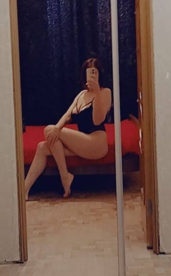 Девушка Алина фото 100% (Новосибирск), 8 923 158-21-50